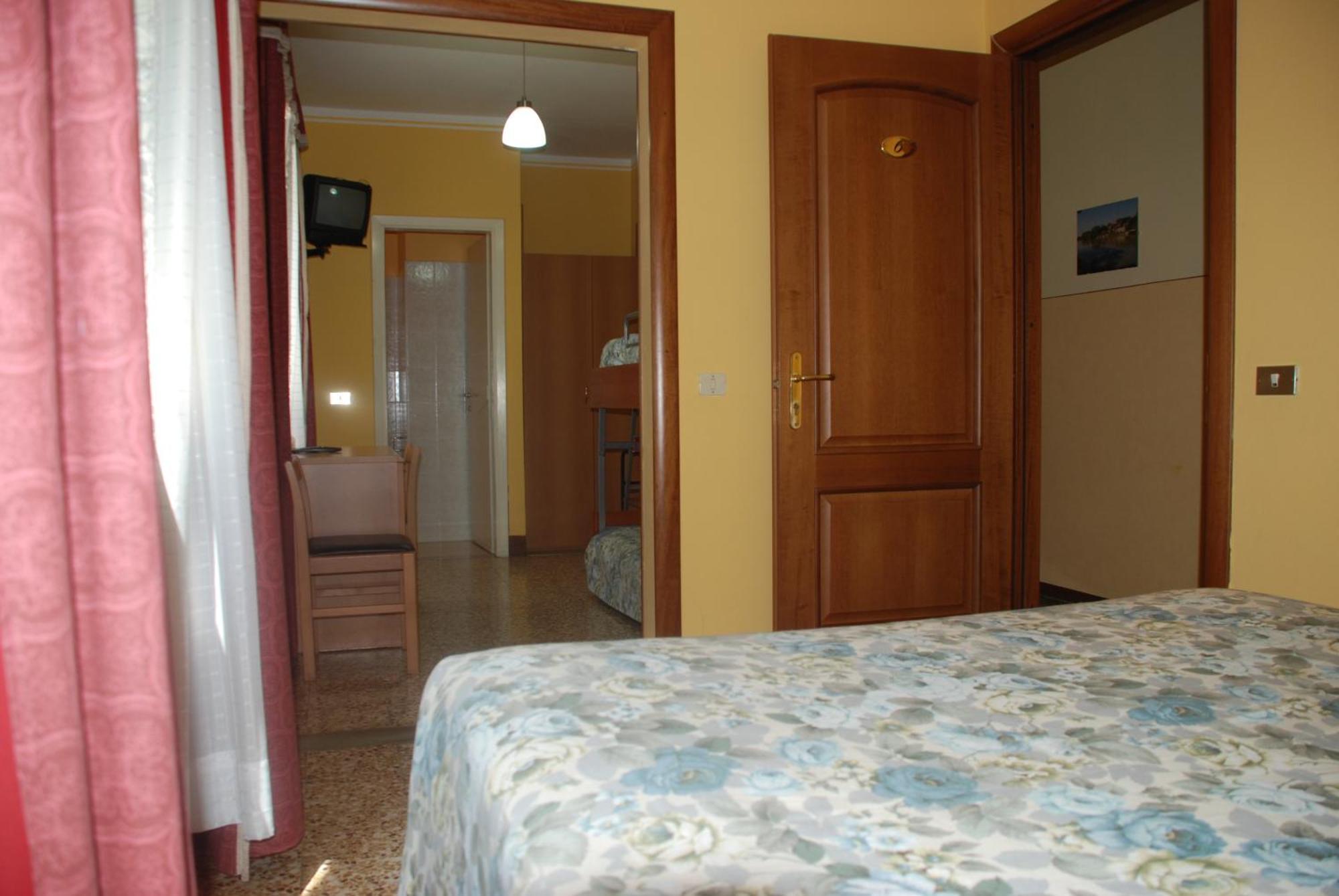 Hotel Villa Ruscello Бавено Экстерьер фото