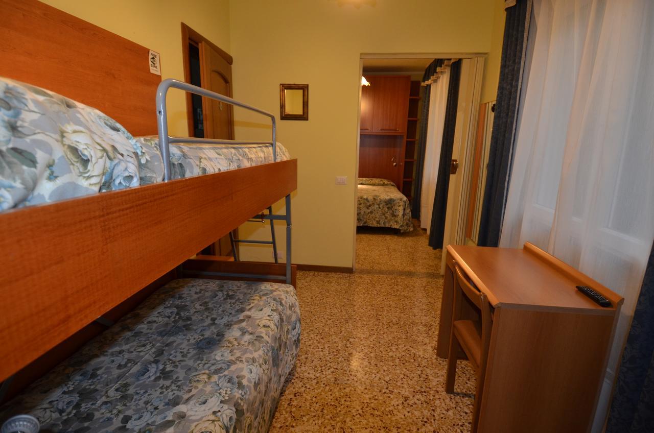 Hotel Villa Ruscello Бавено Экстерьер фото