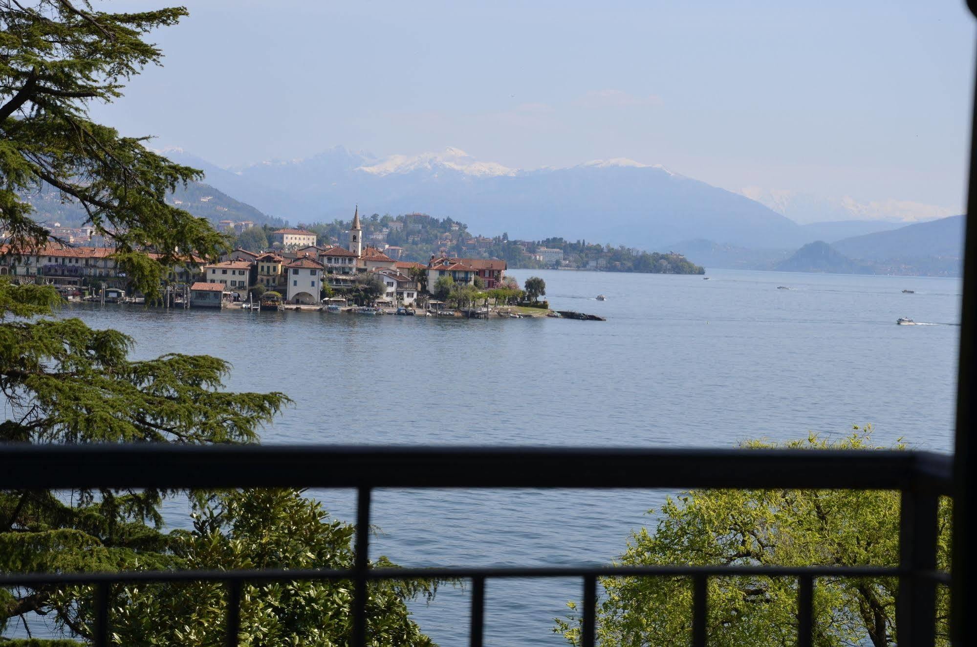 Hotel Villa Ruscello Бавено Экстерьер фото